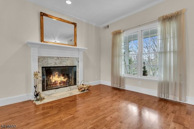 72 Gillette Road, Long Hill Twp., NJ 07933