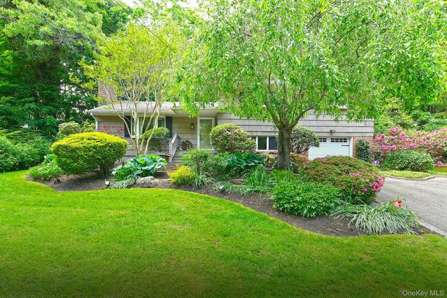 44 Wyoming Drive, Huntington Station, NY 11746
