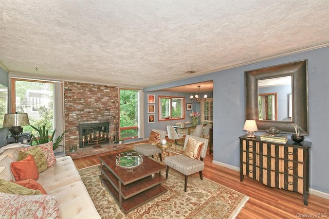 44 Wyoming Drive, Huntington Station, NY 11746