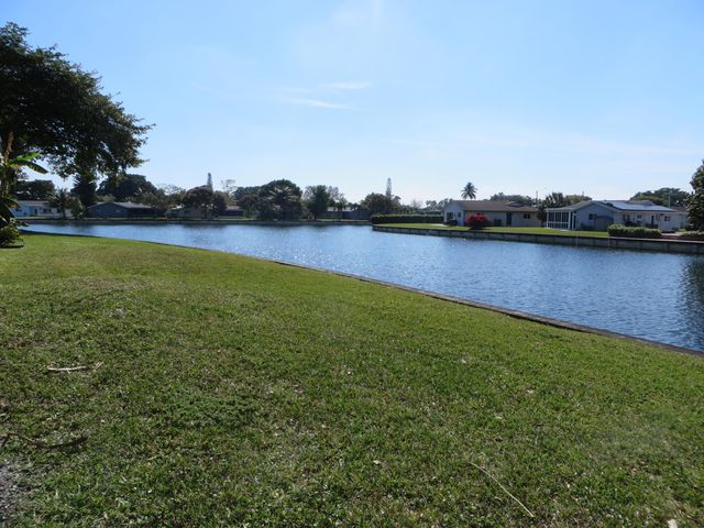 9400 Lime Bay Boulevard 106, Tamarac, FL 33321