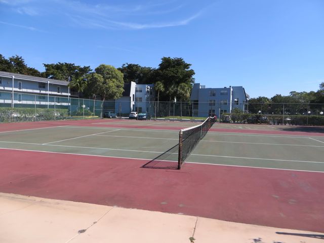 9400 Lime Bay Boulevard 106, Tamarac, FL 33321