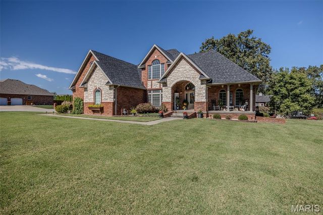2528 Copperwood Drive, Lebanon, MO 65536