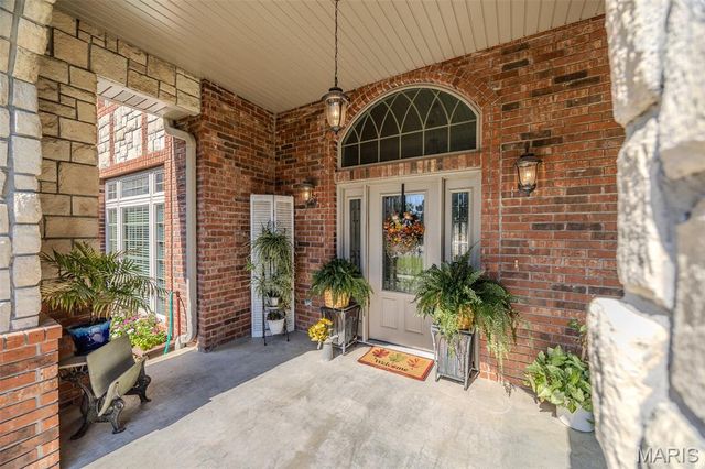 2528 Copperwood Drive, Lebanon, MO 65536