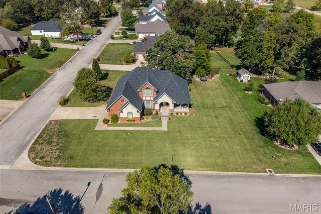 2528 Copperwood Drive, Lebanon, MO 65536