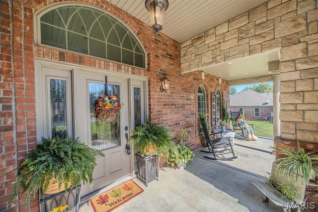 2528 Copperwood Drive, Lebanon, MO 65536