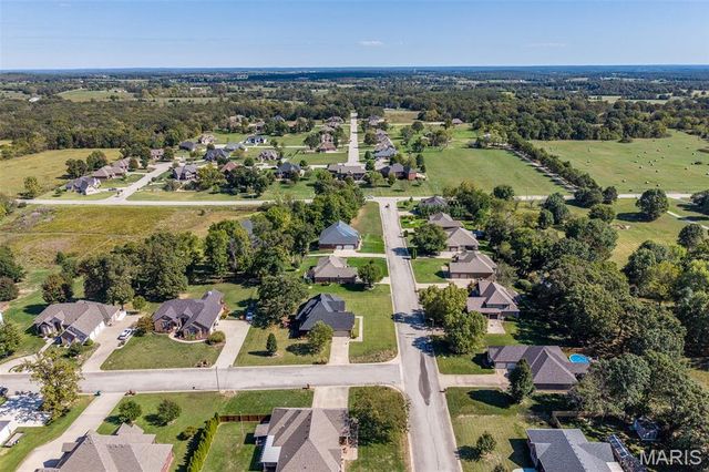 2528 Copperwood Drive, Lebanon, MO 65536