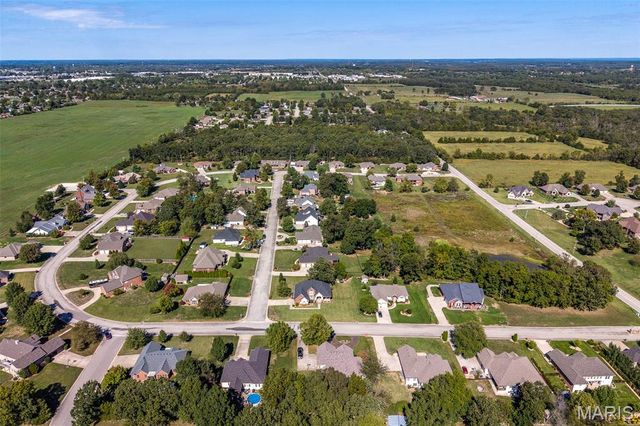 2528 Copperwood Drive, Lebanon, MO 65536