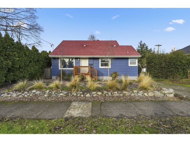 6123 Ne HALSEY St, Portland, OR 97213