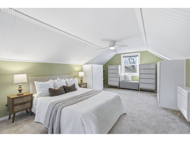 6123 Ne HALSEY St, Portland, OR 97213