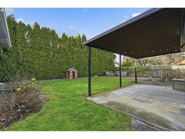 6123 Ne HALSEY St, Portland, OR 97213