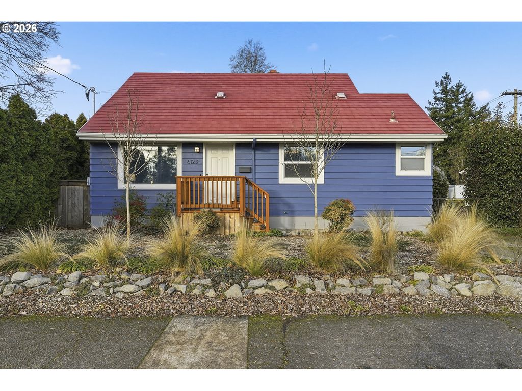 6123 Ne HALSEY St, Portland, OR 97213
