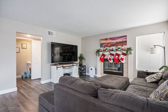 3805 Dauntless Drive, North Las Vegas, NV 89031