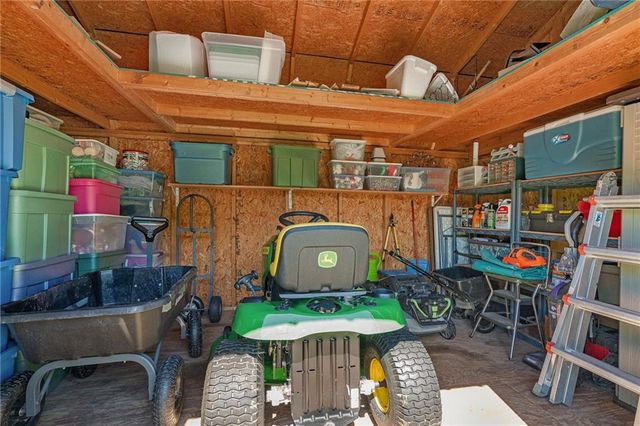 15562 E Kaw Rapids Road, Nevada, MO 64772