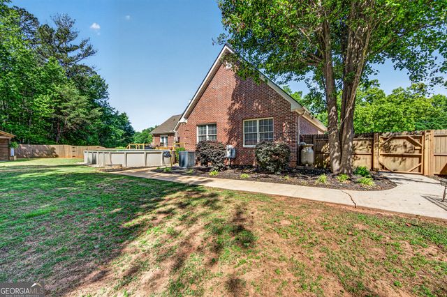 567 Shady Creek Road, Toccoa, GA 30577