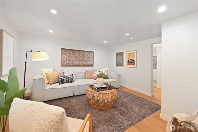 3444 11th Avenue W, Seattle, WA 98119