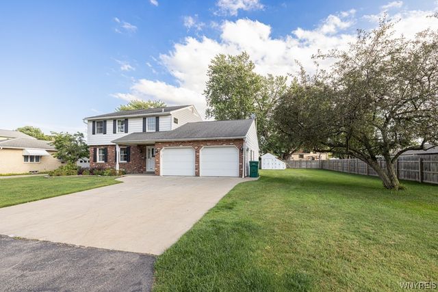 4241 Elmwood Avenue, Hamburg, NY 14219