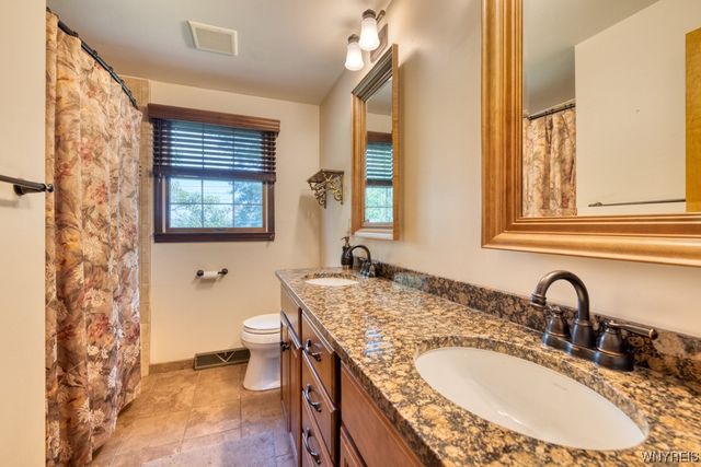 4241 Elmwood Avenue, Hamburg, NY 14219