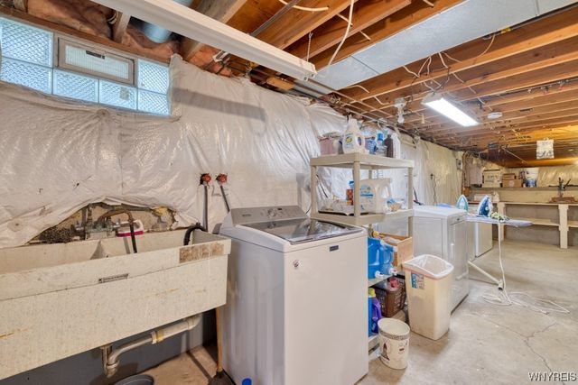 4241 Elmwood Avenue, Hamburg, NY 14219