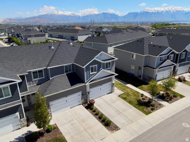 4863 E HIDDEN STEPPE BND, Eagle Mountain, UT 84005