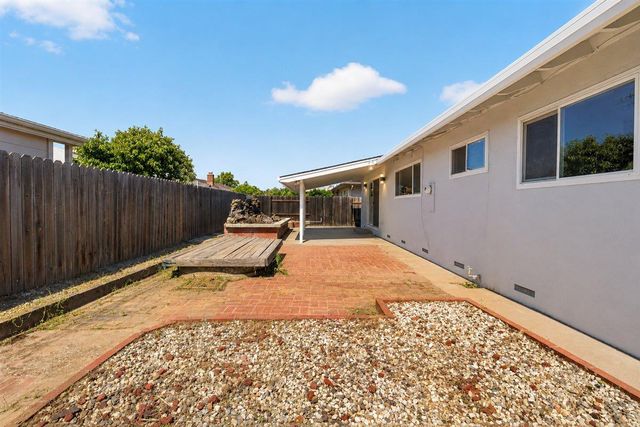 4304 Iowa Ave, Sacramento, CA 95824