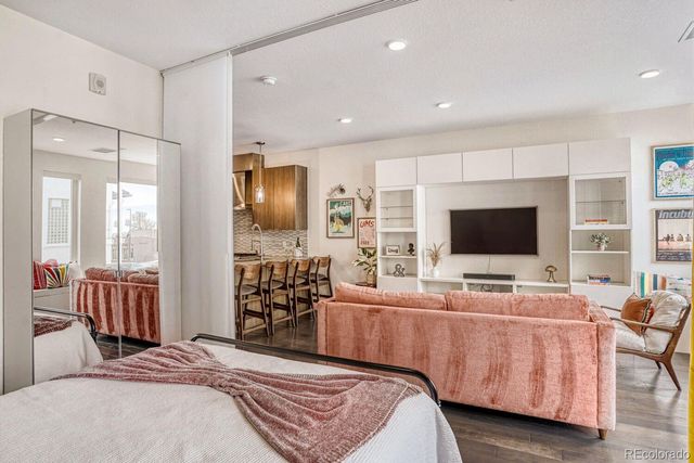 1616 S Broadway 218, Denver, CO 80210