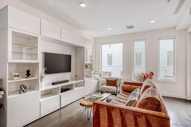 1616 S Broadway 218, Denver, CO 80210