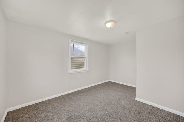 4754 NE 27th Court, Des Moines, IA 50317