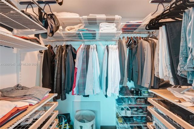 540 W Ave 2112 2112, Miami Beach, FL 33139