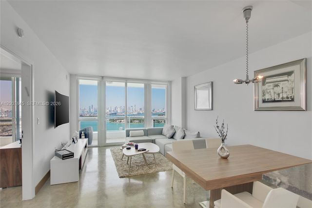540 W Ave 2112 2112, Miami Beach, FL 33139