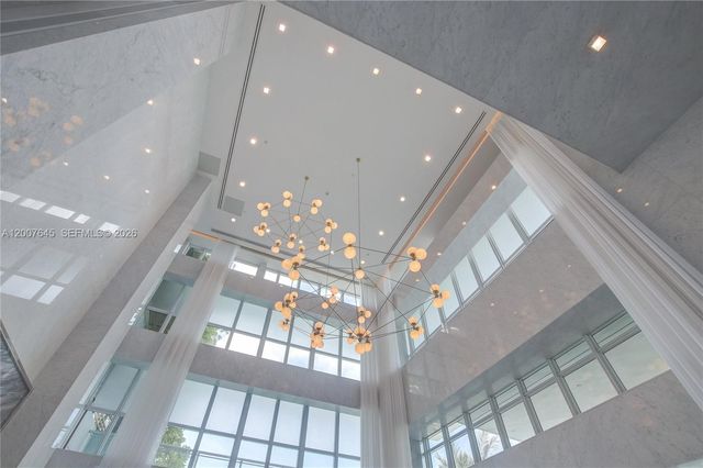 540 W Ave 2112 2112, Miami Beach, FL 33139