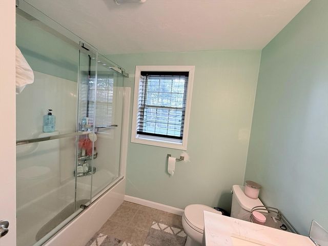 7 Park Ave, Plymouth, MA 02360