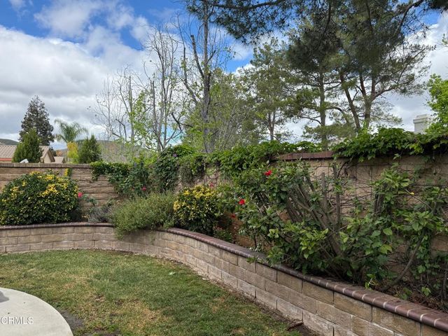 5191 Carmento Drive, Oak Park, CA 91377