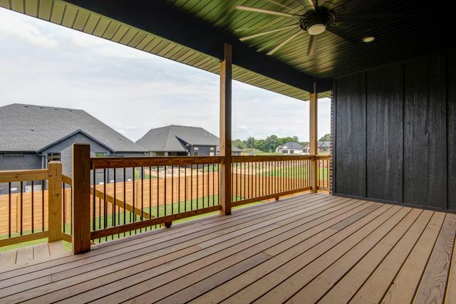 1837 E Cobblestone Drive, Ozark, MO 65721