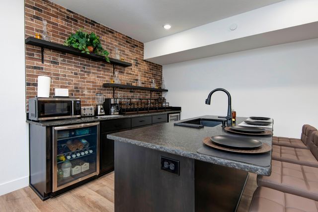1837 E Cobblestone Drive, Ozark, MO 65721