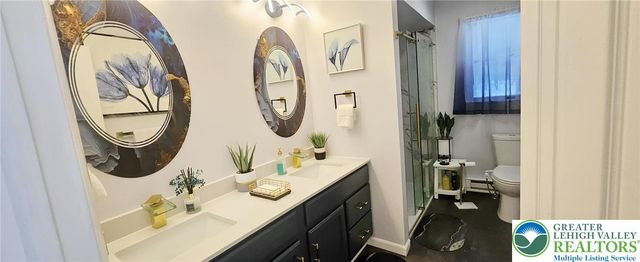 525 Black Oak Drive, Pocono Twp, PA 18372