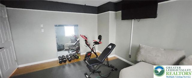 525 Black Oak Drive, Pocono Twp, PA 18372