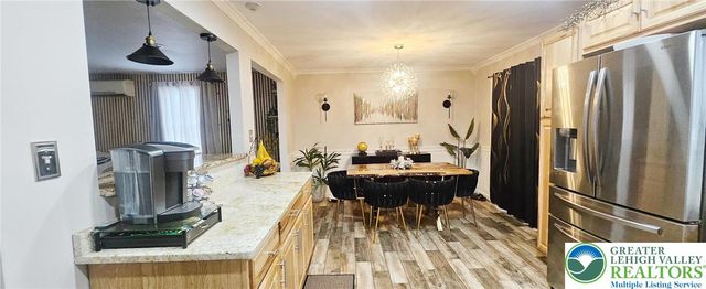 525 Black Oak Drive, Pocono Twp, PA 18372