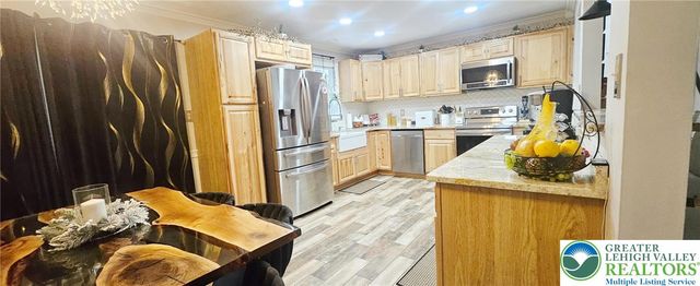 525 Black Oak Drive, Pocono Twp, PA 18372