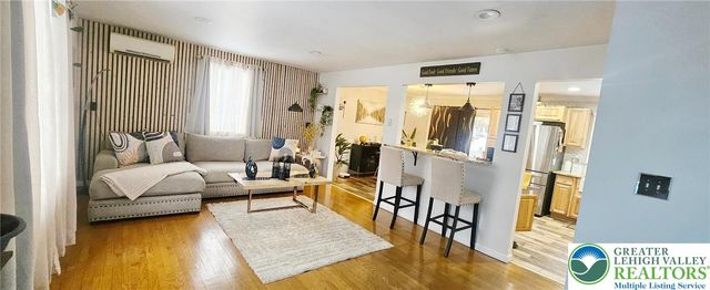 525 Black Oak Drive, Pocono Twp, PA 18372