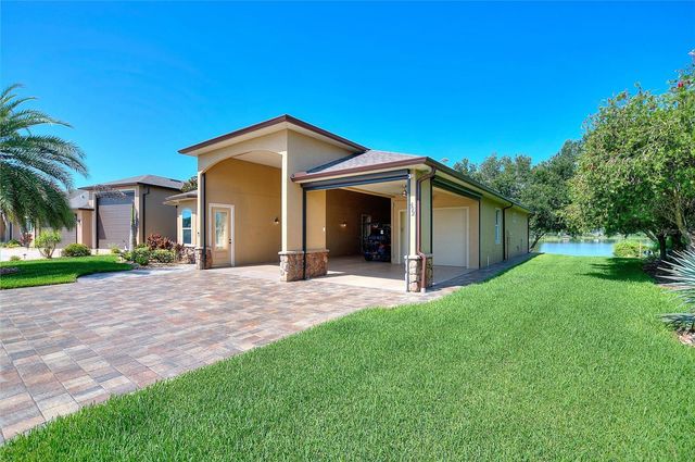 492 MEANDERING WAY, Polk City, FL 33868