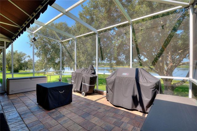 492 MEANDERING WAY, Polk City, FL 33868