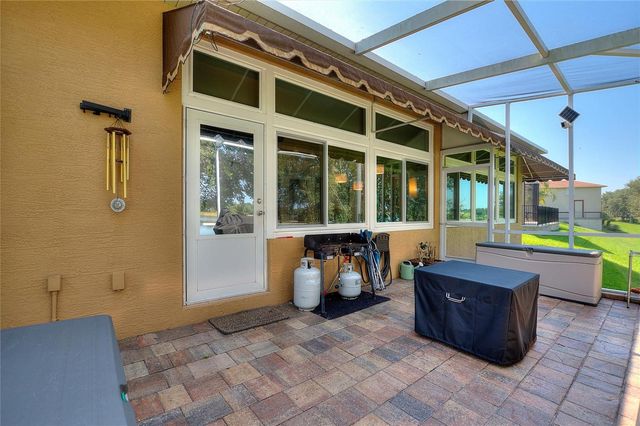 492 MEANDERING WAY, Polk City, FL 33868