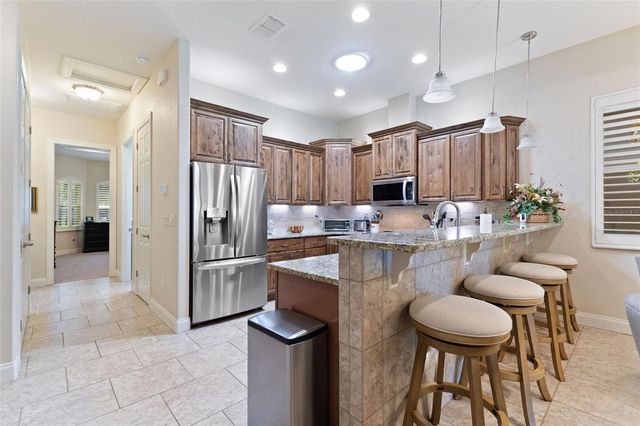 492 MEANDERING WAY, Polk City, FL 33868