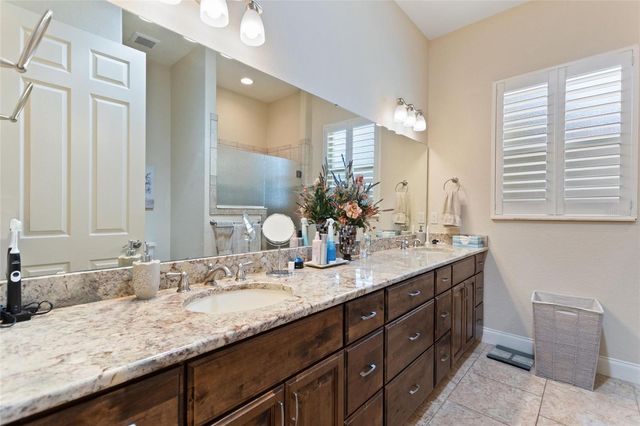 492 MEANDERING WAY, Polk City, FL 33868
