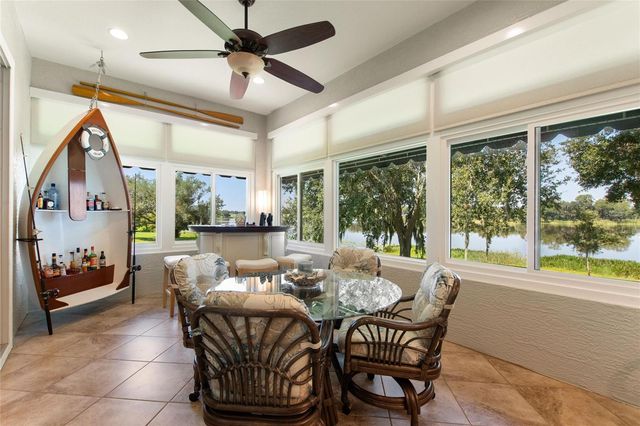 492 MEANDERING WAY, Polk City, FL 33868