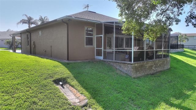 492 MEANDERING WAY, Polk City, FL 33868