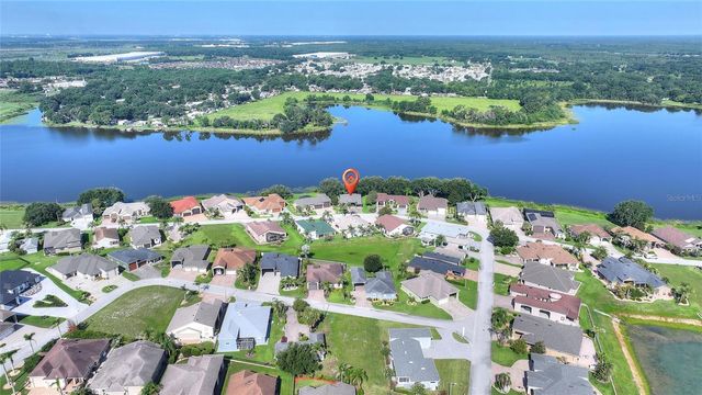 492 MEANDERING WAY, Polk City, FL 33868