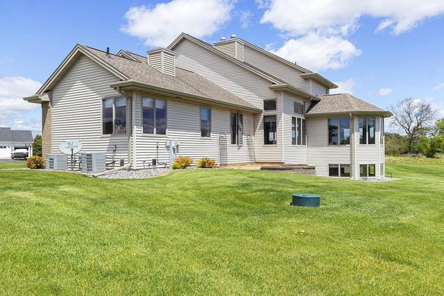 W7415 RIDGETOP DRIVE, Neenah, WI 54956