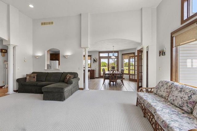 W7415 RIDGETOP DRIVE, Neenah, WI 54956