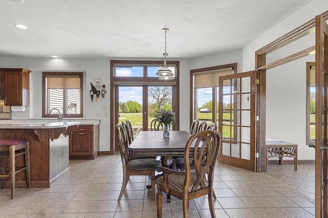 W7415 RIDGETOP DRIVE, Neenah, WI 54956